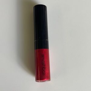 Smashbox Be Legendary Liquid Lip in crimson chrome metallic true red